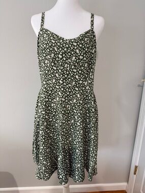Old Navy Green Floral Spaghetti-Strap Sundress Dress. Size L